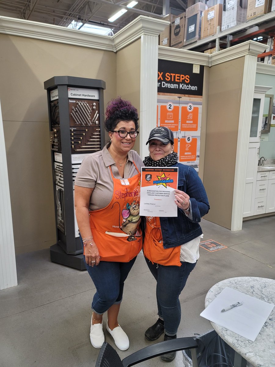 My kitchen designer Lyndsay was a top performer for HDPP for the quarter in the district... great job!!!