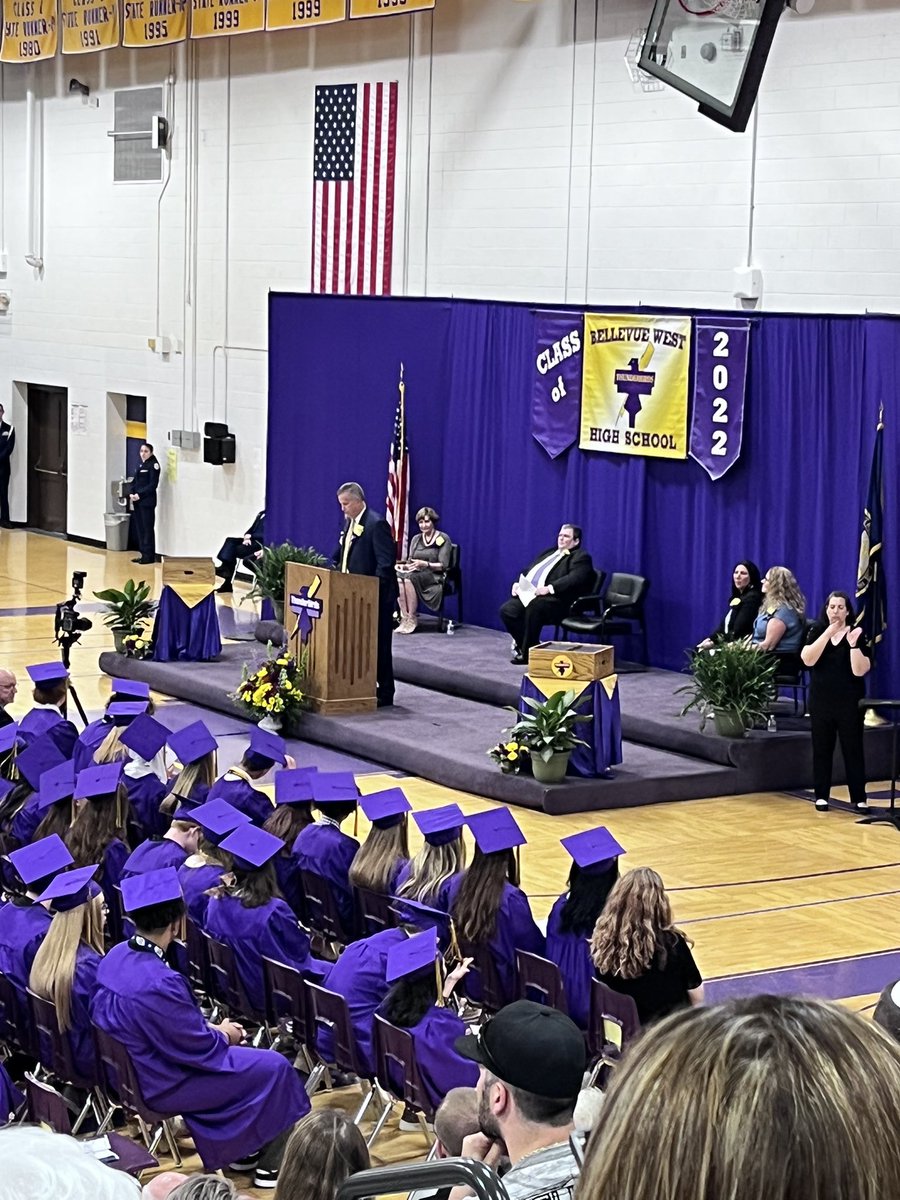 TbirdEMPIRE's tweet photo. Congratulations to the Class of 2022!!!!!!!!!  It’s A Great Day To Be A T-bird!!!!!!!!! https://t.co/yy0dEUXk6E