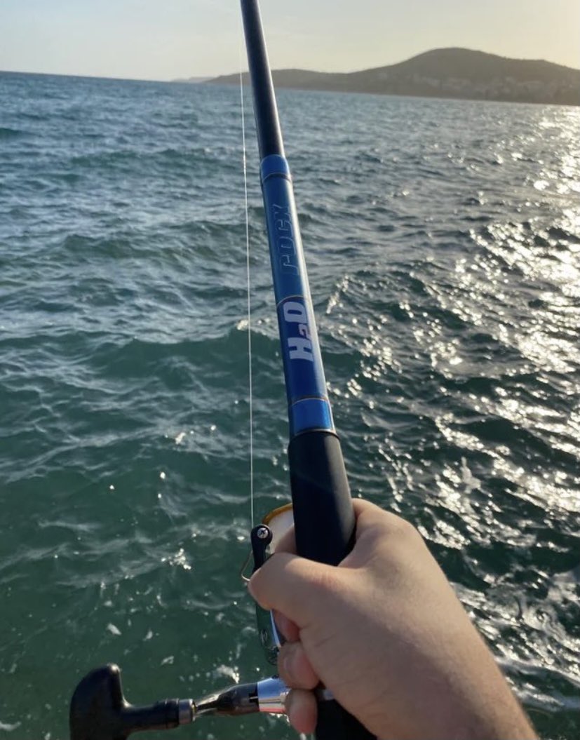 SwipaFoxFam's tweet photo. No catch today @MountainDew #DEWOpeningDayGiveaway https://t.co/0oHVBOjGkC