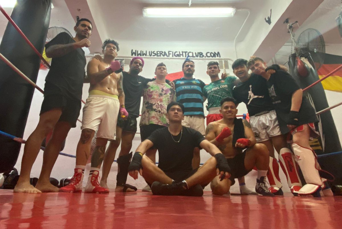 PabloMF_coach's tweet photo. PIÑAS Y MÁS PIÑAS CON LA MIRA PUESTA EN #LAVELADADELAÑO2
SPARRING FINIQUITADO 💪😈
@MisterJagger_
#jaggerteam #TeamJagger #jagger #jaggerprincesa #jaggervsjagger
@UseraFight #usera
@FightGetafe #getafe
@FightVallecas #vallecas https://t.co/w3vNURKMhN