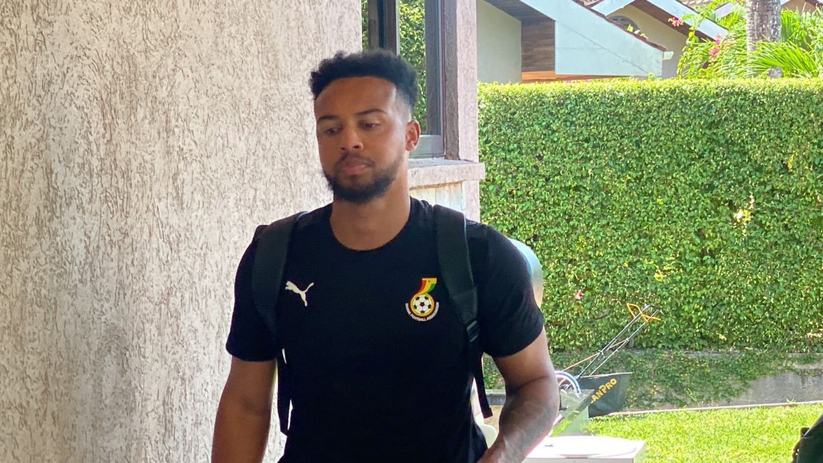 ClassMediaSport's tweet photo. 📌Some @GhanaBlackstars players have arrived in Cape Coast ahead of their first training session as they prepare for the 2023 AFCON Qualifiers against Madagascar.

Kick off - Wednesday @ 7pm at the Cape Coast Sports Stadium 🏟️.

#ClassSports https://t.co/Udl6bNIBVt