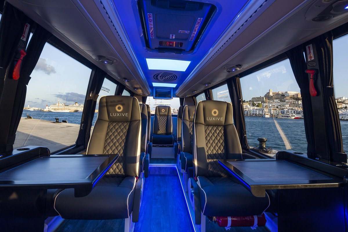 ¿Qué le pides tú a un transporte VIP? Luxive, de #DipesaGroup, es la respuesta👌  luxive.es #Ibiza