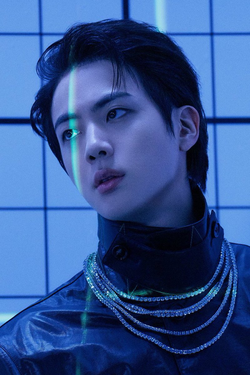 dailyjinwaist's tweet photo. and people died https://t.co/V99zM6CJne