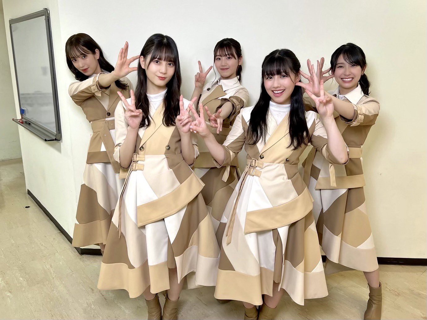 日向坂46 僕なんか 応募券 10枚 Loppi・HMV限定 生写真セット付》 僕なんか : 日向坂46
