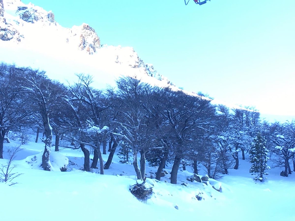 AndinoEsquel's tweet photo. Preparando todo para empezar la temporada!!!🏂⛷❄️⁦@FasaTeam⁩ ⁦@chubutdeportes_⁩ https://t.co/DMlPjVkRfO