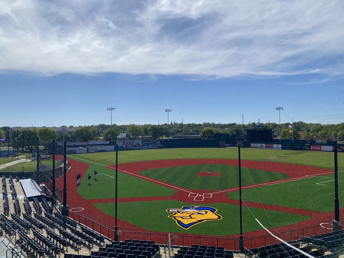 SDHSBaseball's tweet photo. We’re at the Birdcage, and it’s a beautiful day for baseball❗️First pitch in approximately 2️⃣ hours❗️ https://t.co/rreWkSdpBx