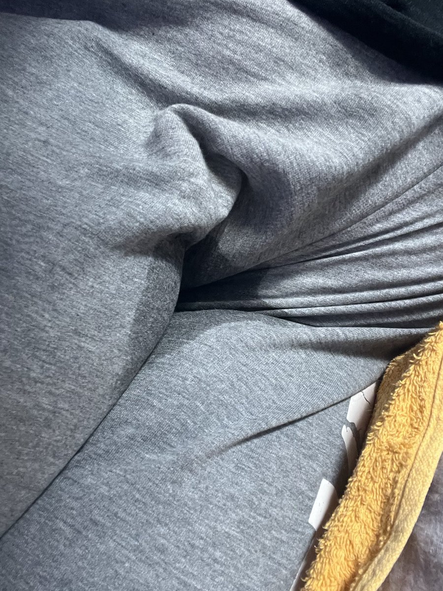 I need to pee 🙊🥺