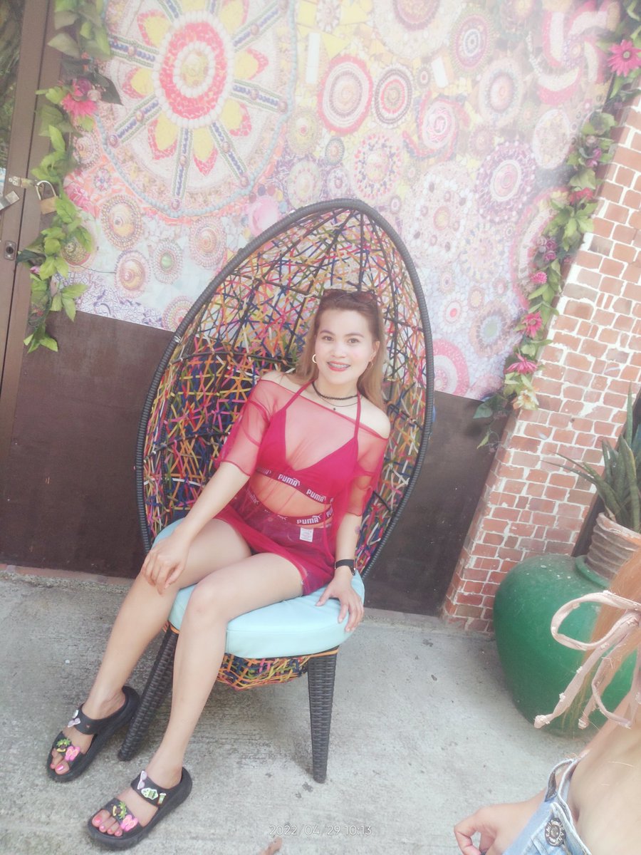 Eva_Manate's tweet photo. red💥💓 https://t.co/Ng9LHdaFAu