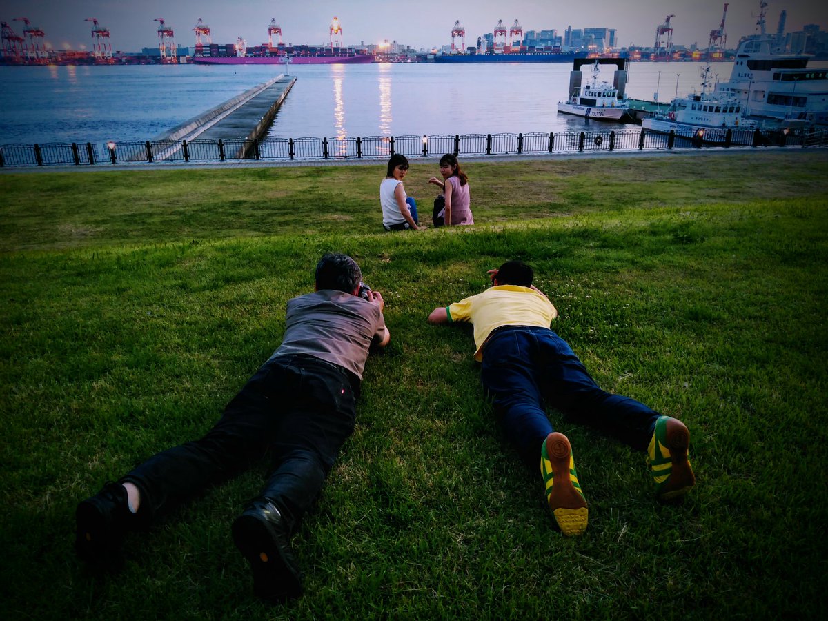 ODAIBASTAFF's tweet photo. 今日の夕方は気持ち良かった！西の空はきれいに夕焼けして、日没後も風がなく過ごしやすい時間となりました。皆さんご機嫌でしたね！またこんな素敵な時間に巡り会えますように🙏 お疲れ様でした！ありがとうございました！
@Ali______e
@setoran0115
@mana_mffm
@krms_0612
@IrohaIOIQ
#ODAIBA撮影会 https://t.co/2noktzUoRp