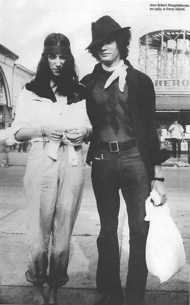 griph's tweet photo. Patti Smith and Robert Mapplethorpe, Coney Island, 1969 https://t.co/RVeOo90f3e