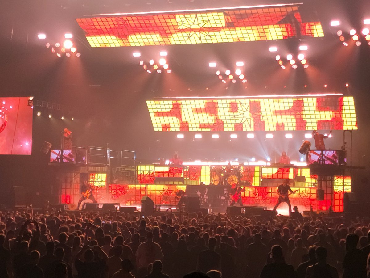 GeekNYWoo's tweet photo. @alphagirlclub Gm! Had an incredible family trip to NYC last weekend to hit up the Bronx Zoo and Times Square. Also got to see Slipknot this week with a great friend.
#AlphaExplore https://t.co/vrHhPCgFgT