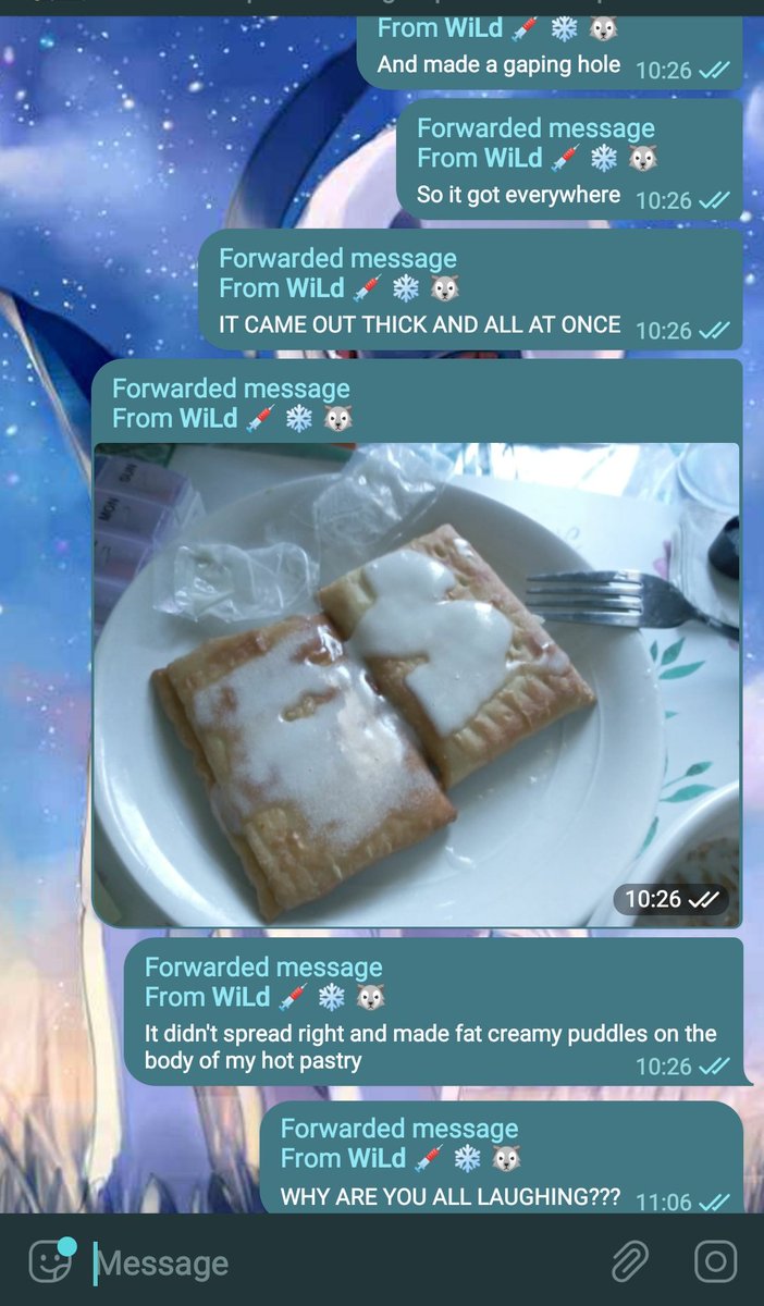Fluffybutt_Pup's tweet photo. WHY ARE MY FRIENDS LAUGHING AT MY (lack of) ICING-APPLYING SKILLS??? D: https://t.co/KF9Z9BFpEm