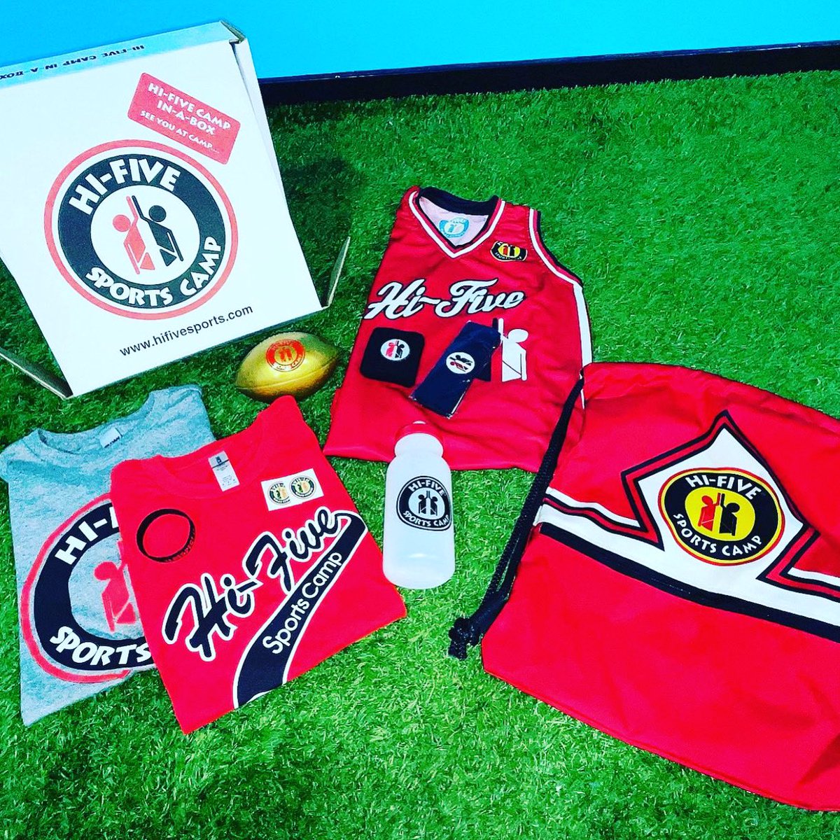 HiFiveSportsMP's tweet photo. You saw it here first!!!! 🎁Hi-Five’s 2022 Camp-In-A-Box!! Packed with care and hand-delivered to each and every camper before camp starts!
.
📸Be sure to take a picture of your camper with their Camp-In-A-Box, post it and tag @hifivenorthshore!! https://t.co/xWGYnmHB08