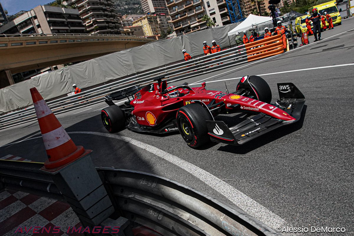 SalaStampRacing's tweet photo. Prima fila tutta #Ferrari
Pole di #Leclerc conferma l'ottima qualità della F175 sul tracciato di #MonacoGP
Qualifiche concluse con il botto di Perez all'ingresso del tunnel che chiude la possibilità di migliorarsi a:
#Versteppan #Hamilton #Ocon
📸 @Alessio_DeMarco https://t.co/Y6de5pdiCG