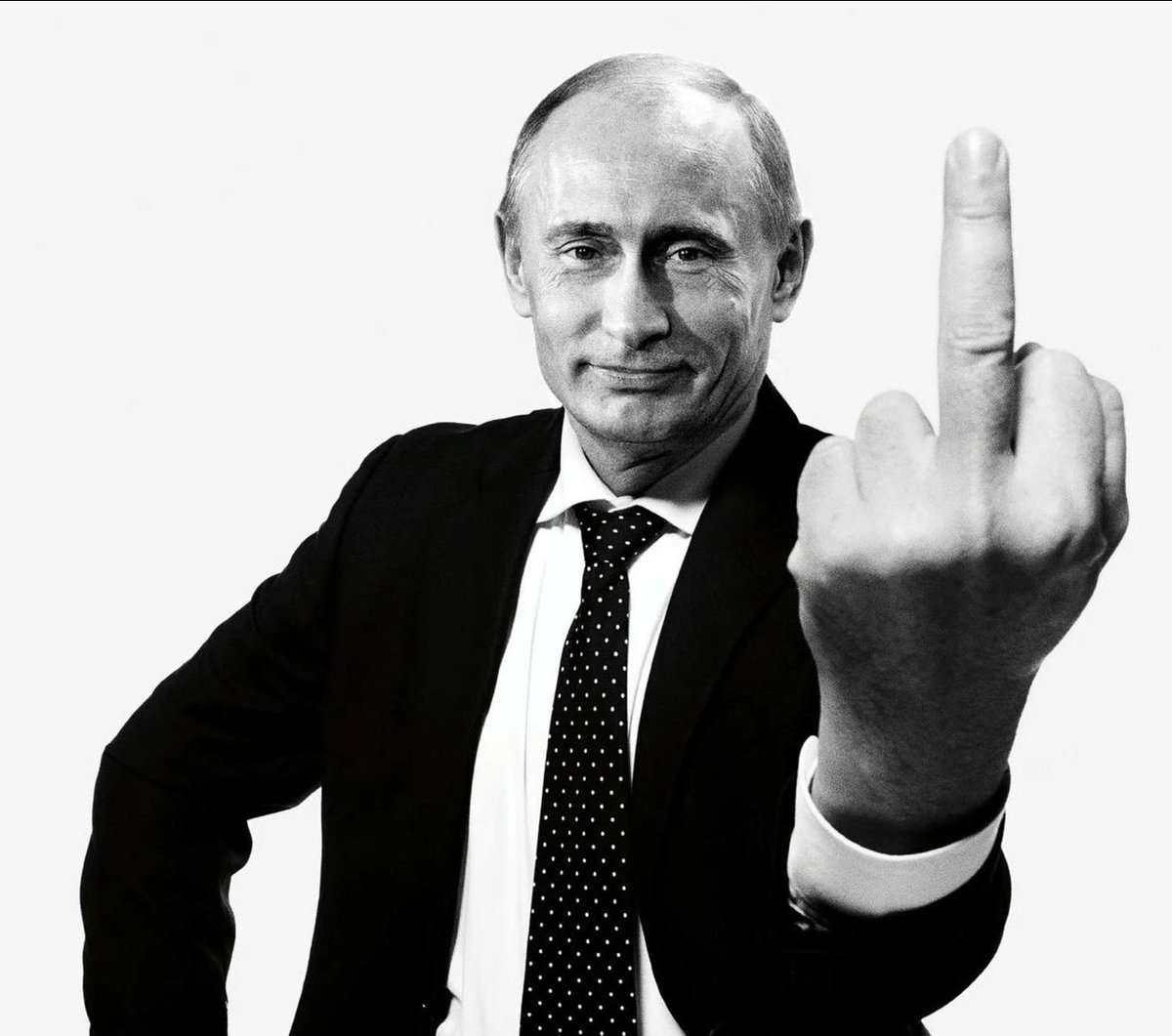 ⚡️Эммануэль Макрон и Олаф Шольц призвали к освобождению 2500 украинских военнопленных, которые вышли с завода «Азовсталь».