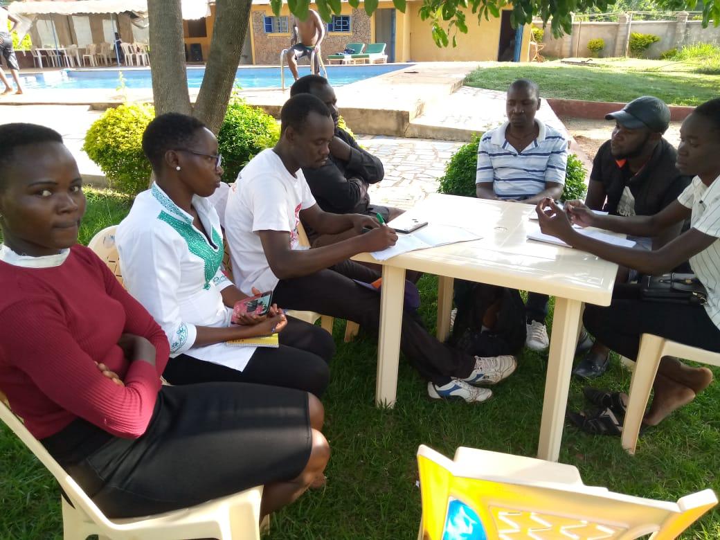 MentorshipHima's tweet photo. Today is a menstrual health hygiene day, so as youths we cannot finish our discussion without mentioning about it. And men here are arguing to be excluded, no. You have a  sister or a wife and you need to understand so that you can support.@AbukaAlfred 
@Power2YouthKe https://t.co/uHOBC5Gky7
