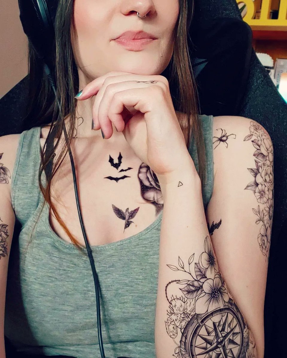 WhimsyPsyche's tweet photo. THANK YOU SO MUCH for all the support during the 12h stream subathon! It was an insane experience 🌀 Look at all those cool temp tattoos 👀
•
#twitch #streamer #youtuber #TwitchStreamers #twitchaffiliate #gamer #subathon #12hstream #15hstream #tattoos #temporarytattoos https://t.co/kuVSY2L04K