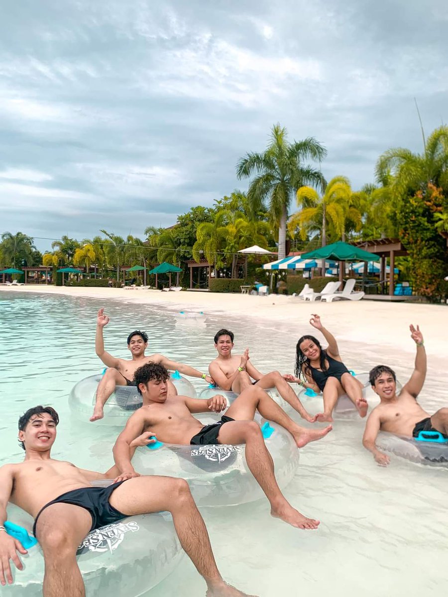 eumMeh's tweet photo. The best version of the squad ❤️

No one is above nor below and all are more comfortable with each other ❤️ Lezzggooo 🚀🚀🚀

#BisayaSquad https://t.co/8WXNTgE1LY