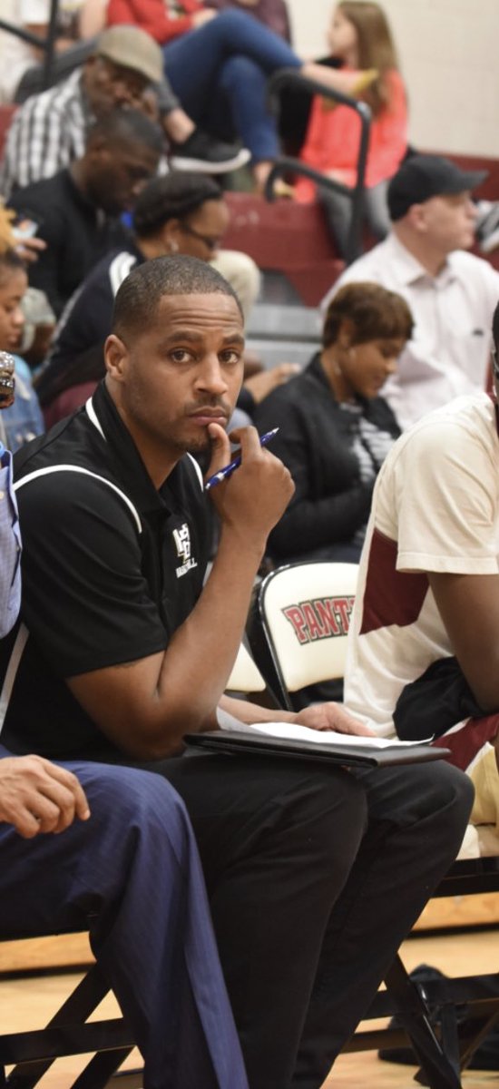 CoachBohlen's tweet photo. Hyped for our JV coach, Darrian Lee, on his promotion to become the next Varsity Head Coach at PB! β97 PB grad played for legend Hank Galotta. π― invested in kids/community! #PB4Life #1HEART https://t.co/0baFHVgqSe