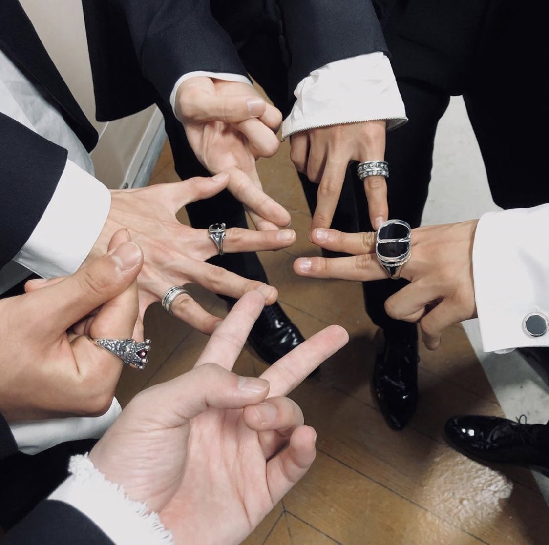 noxx_nox's tweet photo. 계속계속 해줬으면 좋겠다 https://t.co/u56OvIS6Dy