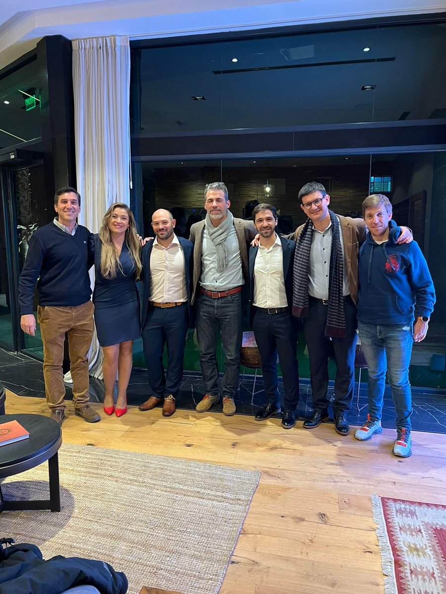 Primer Brief Session #Urotarget #Cordoba. Gran encuentro!
@pekijammer @DrPCP76 <a href="/richardetmarti5/">Martin Richardet</a> <a href="/gastonzco/">Gastón Zatta Cobos</a> <a href="/cdanicas/">Daniel Castellano</a> <a href="/Martin_AngelMD/">Martín Angel</a> <a href="/GustavoVillold4/">Gustavo Villoldo</a>