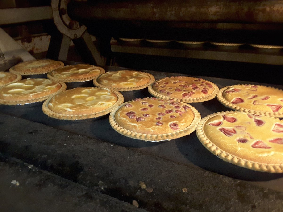 Hard to believe it is my 3rd anniversary from my fire service retirement.  Crazy how fast life changes!!!  I never thought I would be so separated from the fire service so quickly.  Guess God had other plans for me!!  Bring on the pies!!!