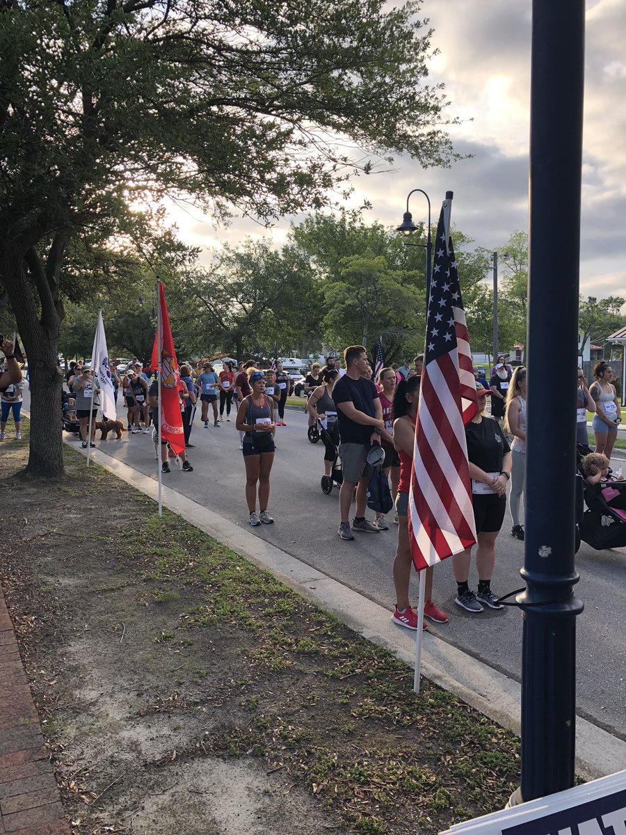Hope4Warriors's tweet photo. Beautiful day for Run For The Warriors in Jacksonville. Today we ran, honored, and remembered! #hope4warriors
#runwithhope https://t.co/zc90Vjzr73