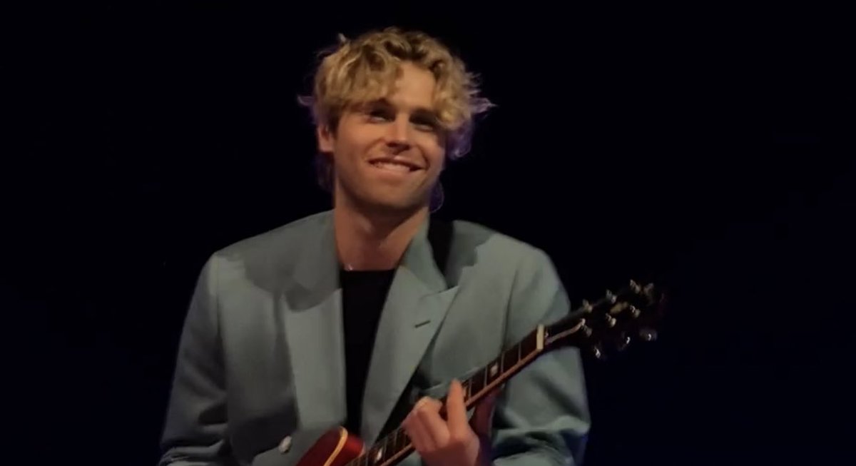 barb🪬 tweet media