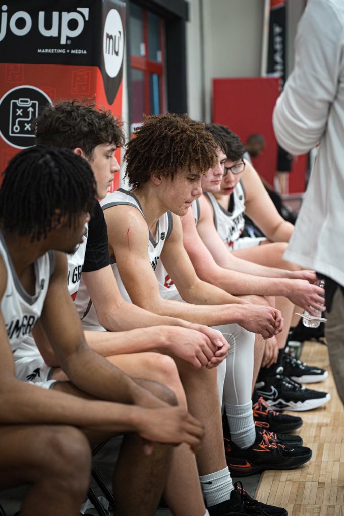 16U Game 1 FINAL:

Team Griffin: 66

Florida Rebels: 60

<a href="/NikeEYB/">EliteYouthBasketball</a> <a href="/Jumpman23/">Jordan</a> @TeamGriffinEYBL