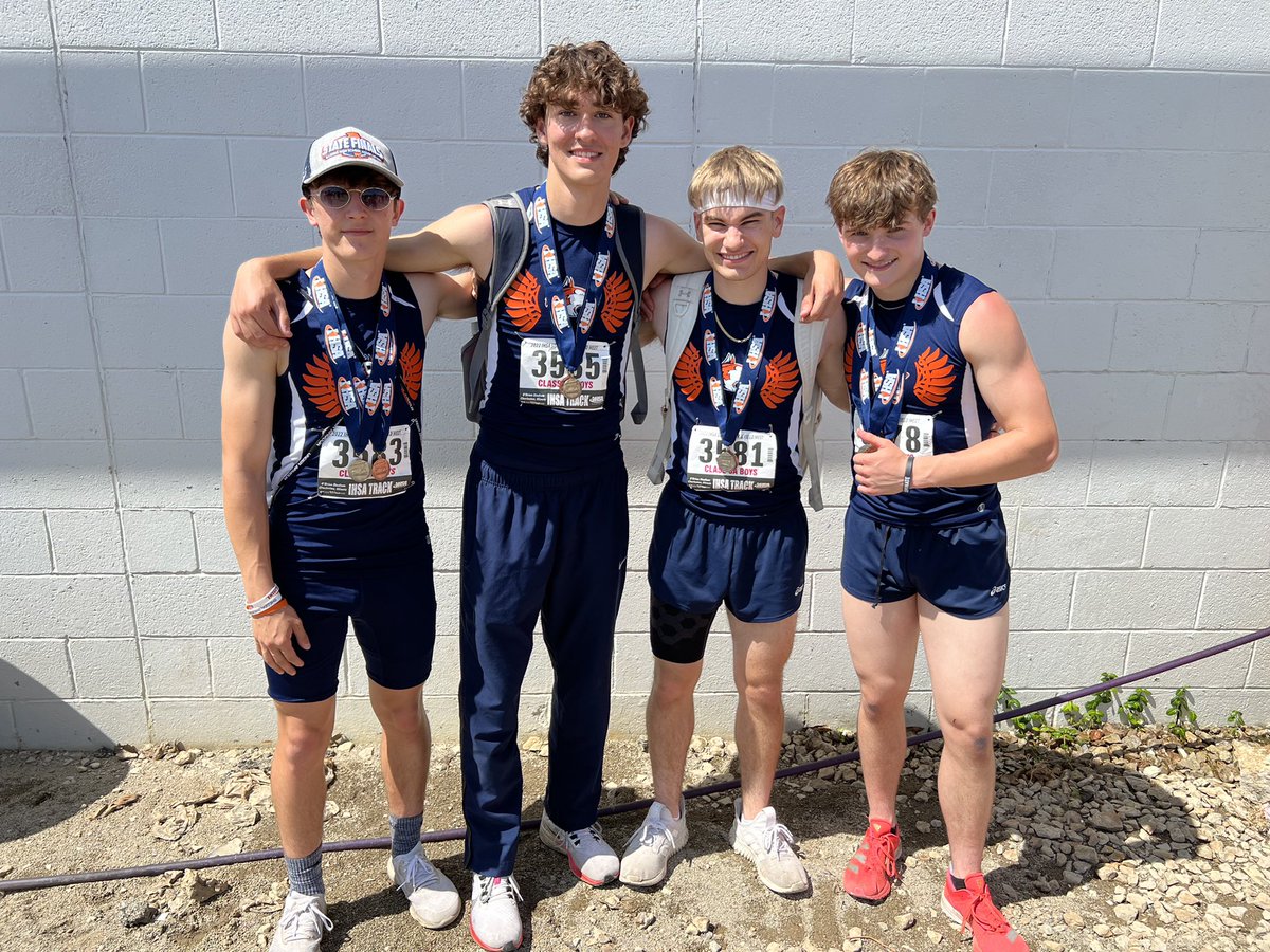NnhsTrack's tweet photo. The huskies finish 3rd in the 4x200m relay in the @IHSAState track and field finals! Carson Marlar, Matt Pasteris, Nathan Jacobs and Danny Eloe from left to right. Congrats to these amazing athletes! @Coach_Arthurs90 https://t.co/QeSPOGW5JL