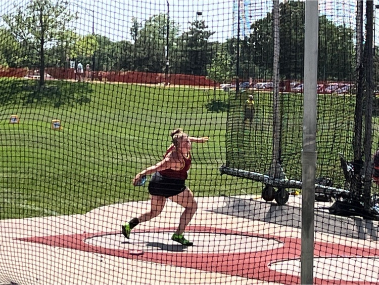 Congrats to Emma Slade who brought home a 6th place medal in the Discus. Laken Lewis placed 4th on Friday in the Javelin. AJ Rubio and Porter Deters also represented MV at the State meet. 
#VIKINGPRIDE