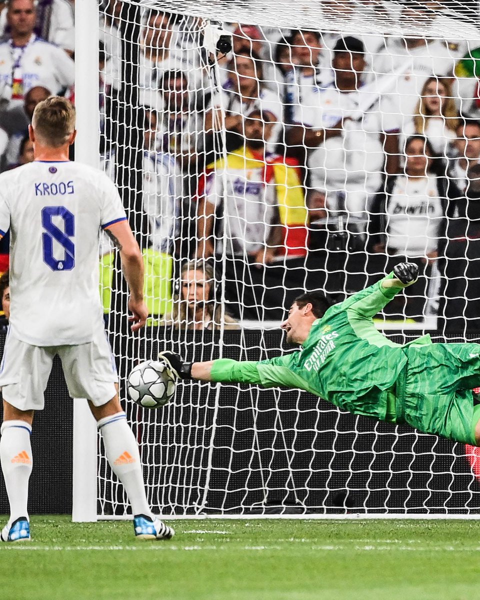 Super Thibaut 🦸‍♂️✋ 
#UEFAChampionsLeagueFINAL 
#RealMadrid 
#Liverpool