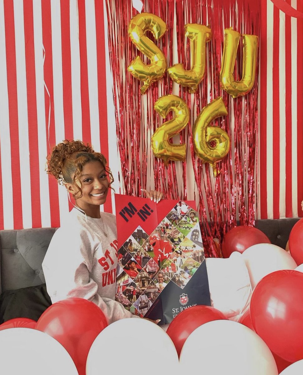 StJohnsU's tweet photo. 📝 This #FutureJohnny most definitely understood the assignment! #ClassOf2026, keep tagging us in your #DecisionDay pics for a chance to be featured on our page. ❤️ #SJUElevates #FutureJohnny https://t.co/DTJ9sghtVz