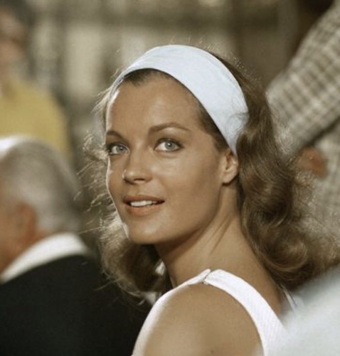 stephanecel's tweet photo. 29 mai 1982…Romy Schneider nous quittait...il y a exactement 40 ans aujourd’hui …Inoubliable, indémodable, inégalée,...❤️🙏 https://t.co/JiRBuyGnOj
