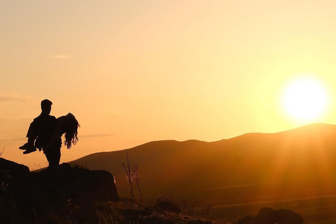 'en yanık türküyü kader söyler.'

#GönülDağı
