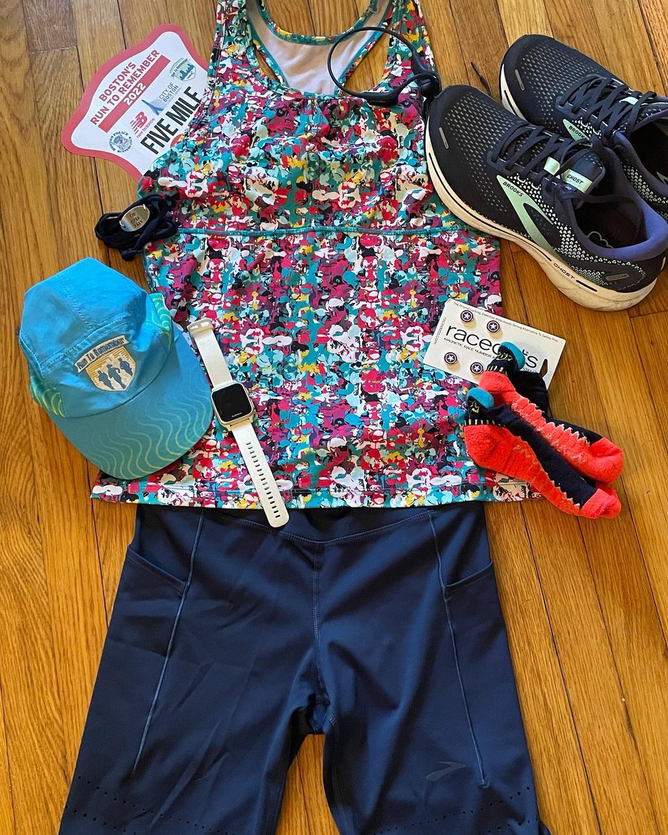 RunAttitude's tweet photo. Looking forward to @bostons_runtoremember 5 Miler tomorrow!
#bostonrunner #boston #runtoremember #runhappy #runhappyteam #fitafter50 #womensrunningcommunity #mindsetiseverything #keepshowingup
๐ธ https://t.co/vTq9InLoEC via https://t.co/HEZKPQKscd https://t.co/SS3m8dCuP2