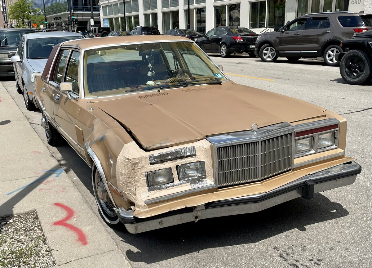 Car_Guy_Tom's tweet photo. I call this car Winky. #CarSpotter #Chrysler #Craftsmanship #MBody https://t.co/K2ETe9jthA
