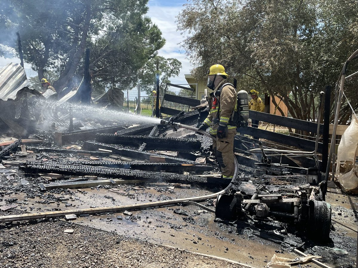 CALFIRE_ButteCo's tweet photo. #TennesseeFire [update] Firefighters continue salvage and overhaul operations. Some resources are being released, the rest will remain at scene another hour. https://t.co/vWk3DSYGiI
