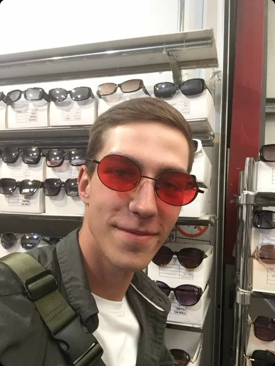 deanmon_w's tweet photo. Не знаю, залетит ли.
Это мой друг Богдан. Он погиб позавчера, защищая Украину. Ему было 20 лет. Я хочу, чтобы как можно больше людей знали в лицо своего героя. Распространите, пожалуйста. Мне очень больно. https://t.co/j4KMQU3obu