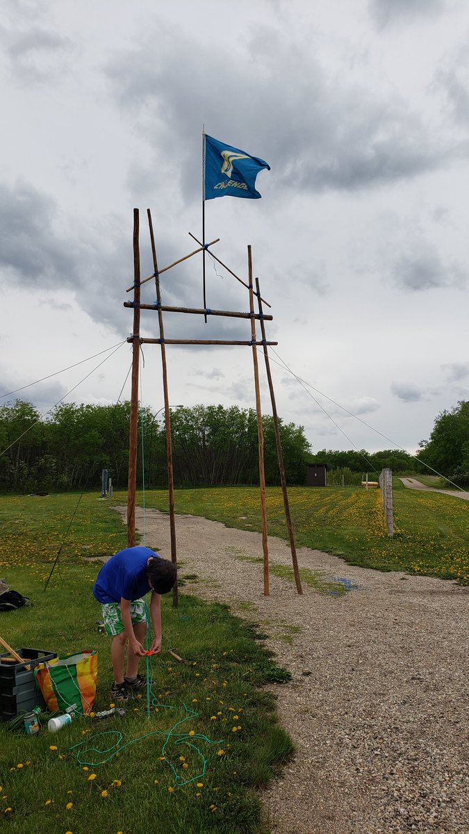 Real86Rovers's tweet photo. The @Real86Rovers and @Regina86th Vents spent the day building a truely magnificent gate for campfire. #scoutsdostuff https://t.co/6whzFMr4Jg
