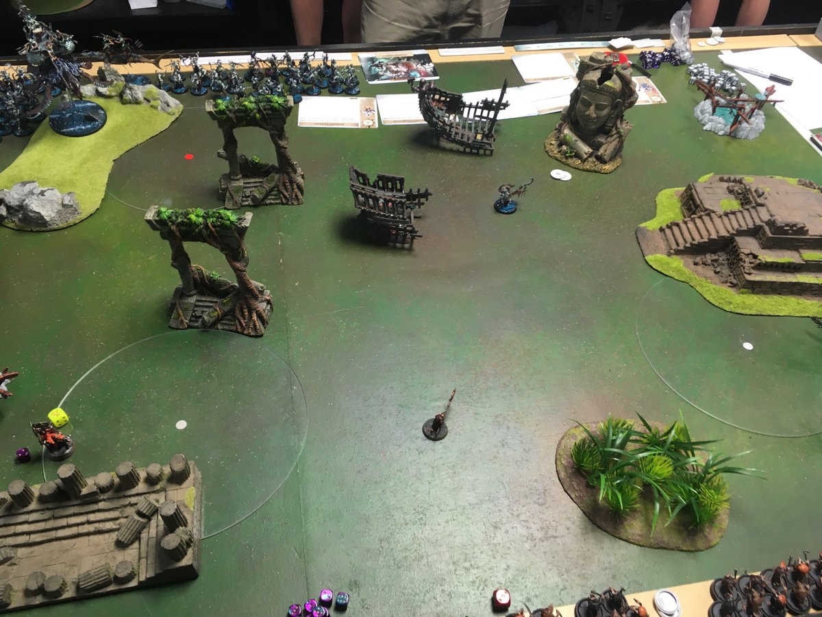 DoctorNobody11's tweet photo. First game at Farmhammer this morning! Went up against Deepkin and had a nail bitingly close game! 25-20 to Skaven! https://t.co/139ewgqWqi