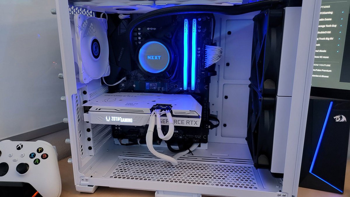 ZOTACRussia's tweet photo. Просто и со вкусом!

#ZOTAC #ZOTACGAMING #Tech #PcHardware #PcComponents #PcSetup #RTX30 #PcBuild #GamingPC https://t.co/7LFcpLqtzU