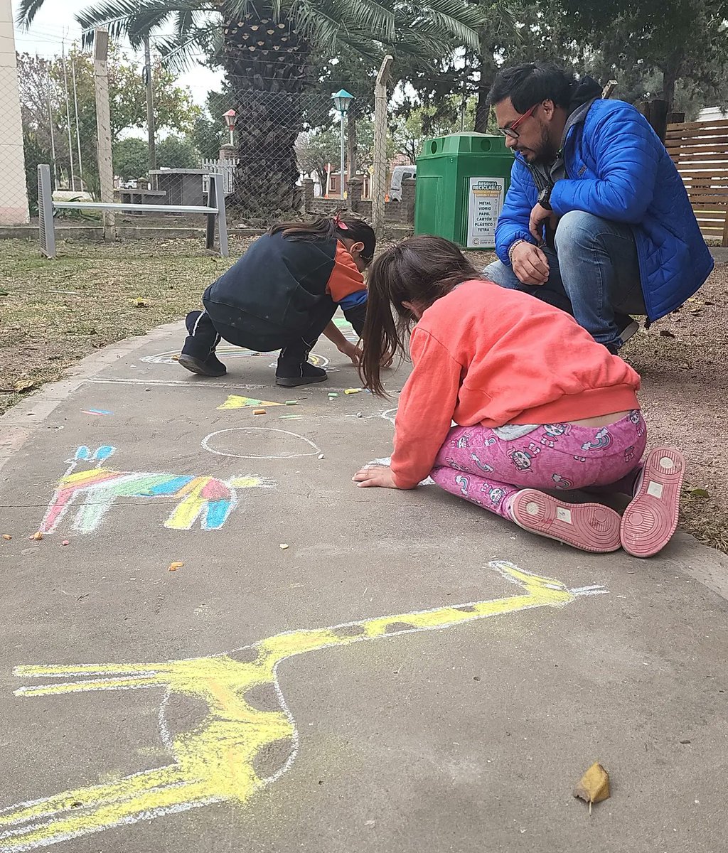 Vivimos un hermoso momento con los más pequeños y también con sus padres, madres, abuelas y abuelos. ¡Sigamos construyendo infancias libres y felices! 💛
