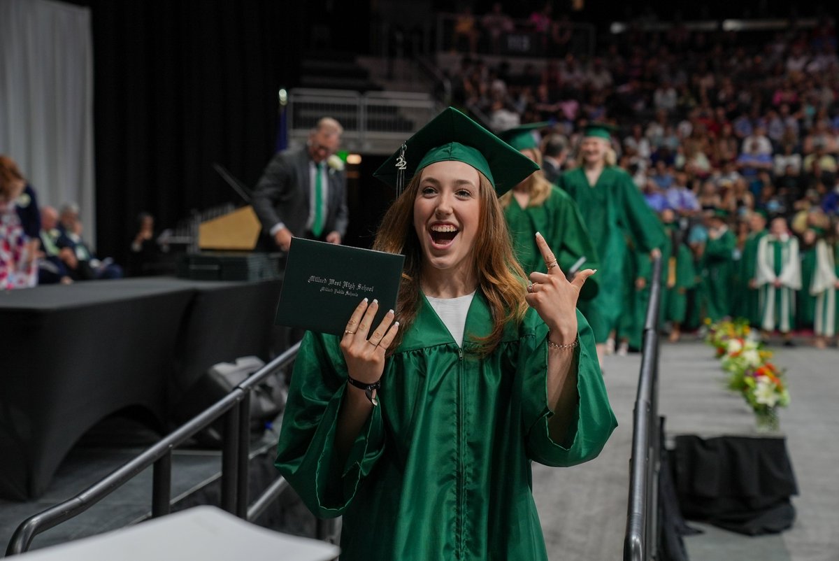 MillardPS's tweet image. Congratulations to the @MWHSactivities Class of 2022! 🎓🥳#MPS22Grad #Proud2bMPS