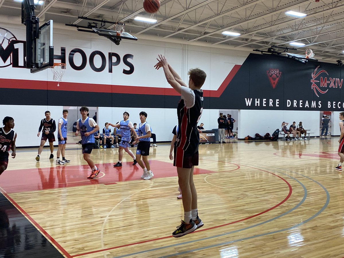 At the half <a href="/M14Hoops_Boys/">Team M-XIV Boys</a> 17u National 2 v All In; <a href="/JackBorri2/">Jack Borri</a> with 14, <a href="/drewcsaints241/">Drewcsaints24</a> with 14, <a href="/stevencall05/">Steven</a> with 11.  @USAYouthHoops Chicago Classic