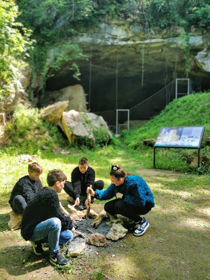 KREMENKO - Kremenkov špiljotjedan 
<a href="/eTwinningHR/">eTwinning Hrvatska</a>
 
<a href="/eTwinningEurope/">eTwinningEurope</a>
 
@SchPrehistory