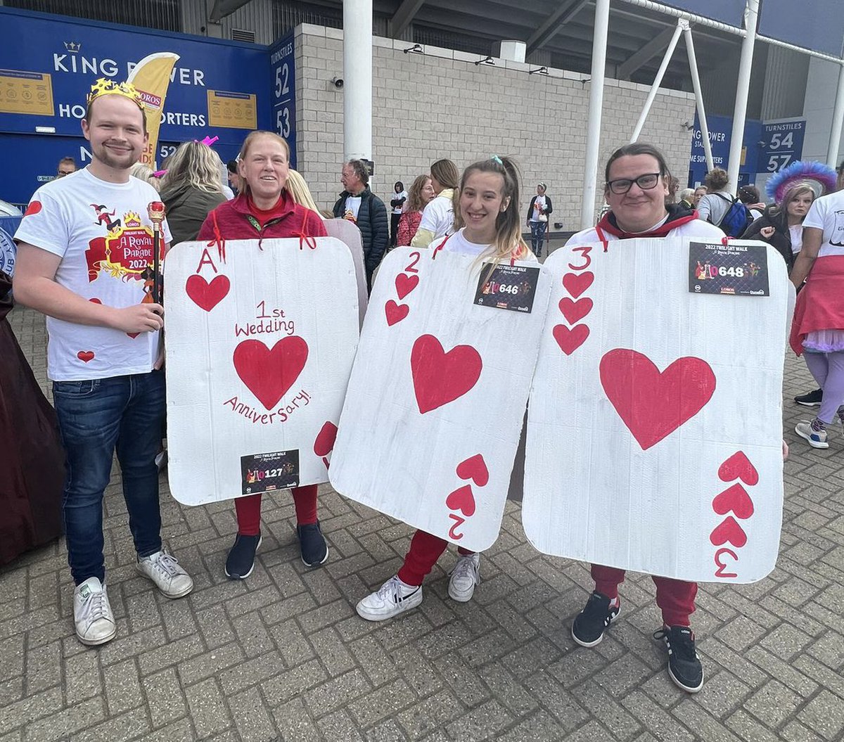 cjohnsy1215's tweet photo. Let’s get going!! 💪💪 #twilightwalk @LOROSHospice @Loopylou066 https://t.co/2iJeZqJSWr