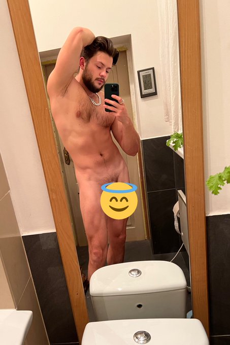 you know where to find me?

https://t.co/DdFbA8ZToX https://t.co/79gInmYuE9