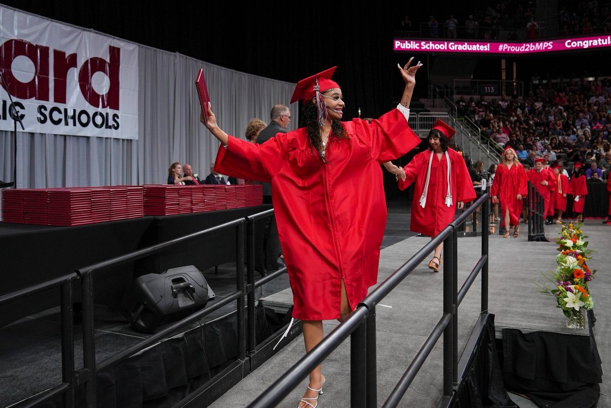 MillardPS's tweet image. Congratulations to the @MSHSactivities Class of 2022! #MPS22Grad #Proud2bMPS