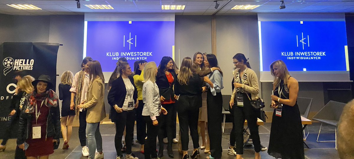katarzynaszwarc's tweet photo. Dobry pomysł na weekend? Dwa dni inspirujących rozmów z inwestorami i inwestorkami indywidualnymi 🥰 Dziękuję @inwestorzy za zaproszenie na #WallStreet26 i trzymam kciuki za nowy klub na 🇵🇱 rynku kapitałowym! https://t.co/rBFSYHUpNl